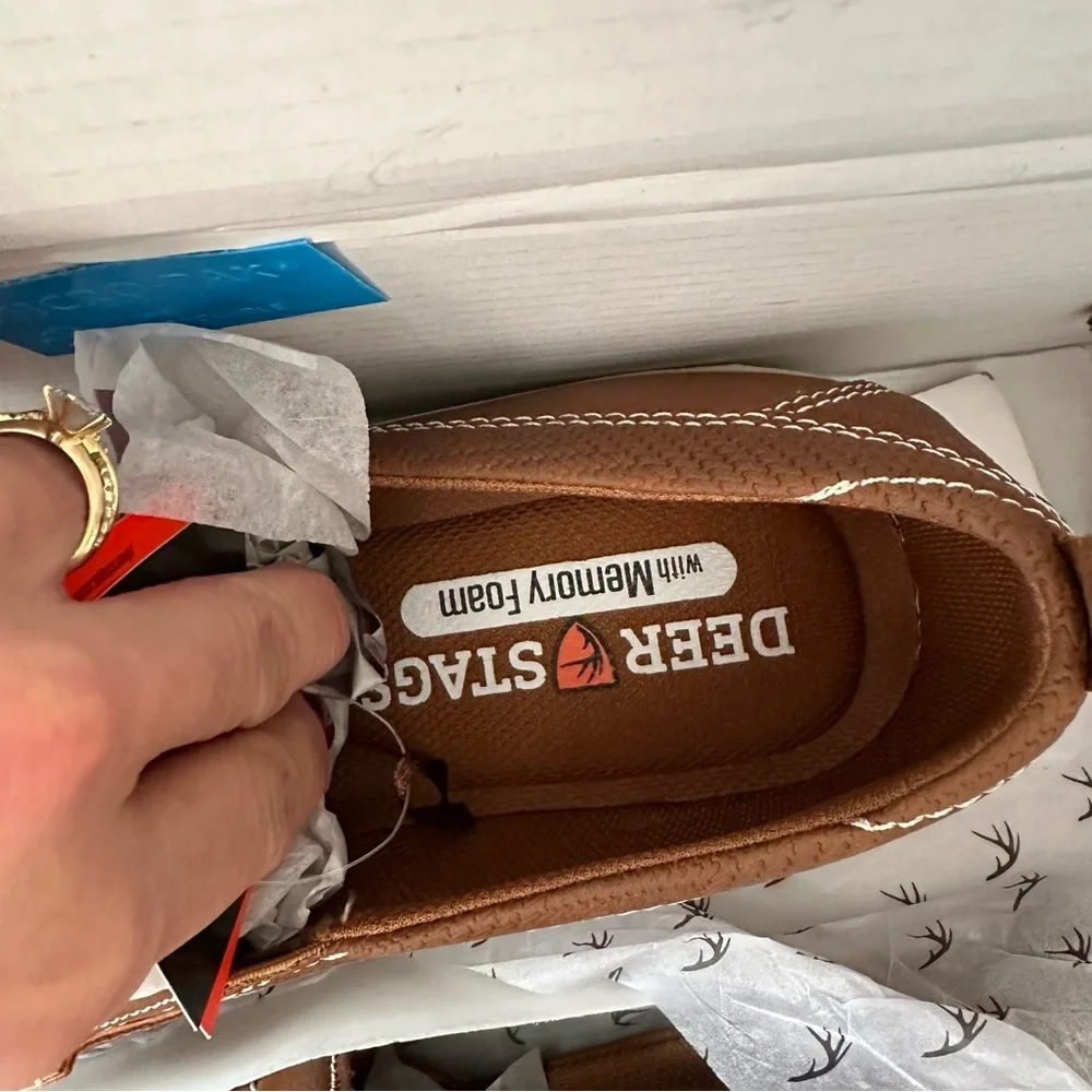 Deer Stags Everest2 Tan Slip-On Comfort Loafers Mens 10.5M Casual Gorpcore